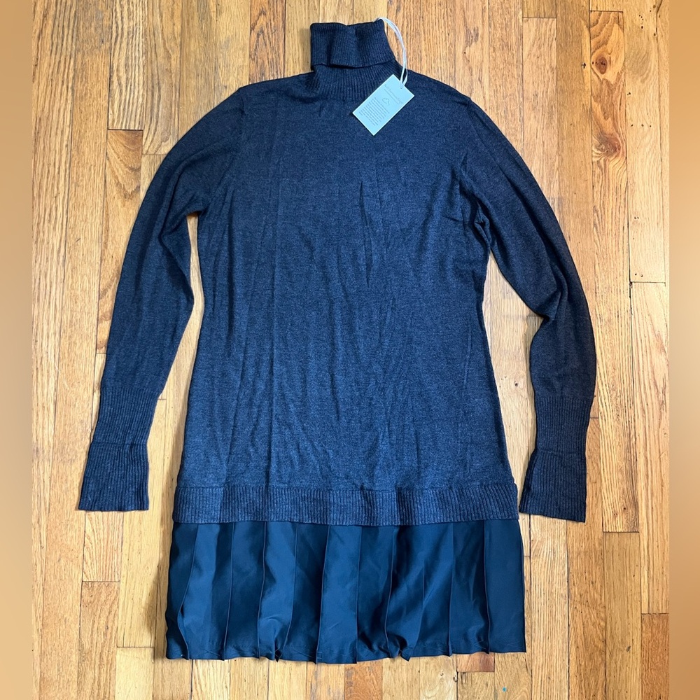 SOFT SURROUNDINGS Womens Size Medium Sweater Dress Gray Turtleneck Pleated Skirt